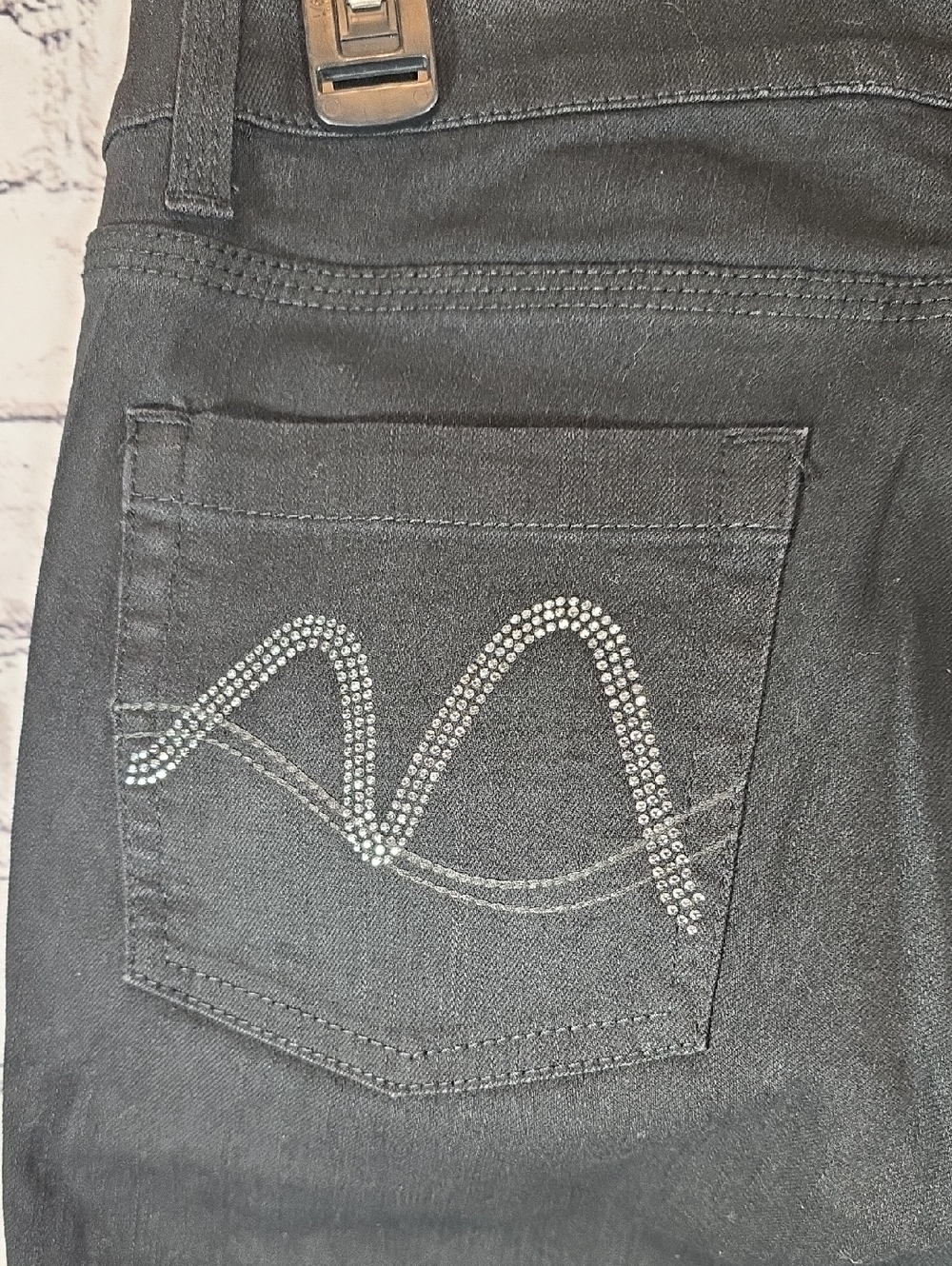 New York & Company Black Curvy Low-Rise Bootcut Jeans Size 6 NWT - Picture 9 of 14